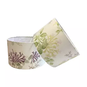 Pantalla de tela de manzanilla Laura Ashley para succionería de miel - Imagen 1 de 5