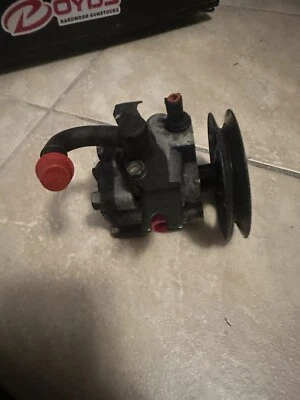 Polea de bomba de dirección asistida para Hyundai Accent Kia Rio5 Dodge Attitude 2006-2009 Foto 1 de 3