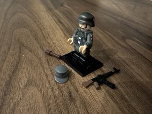 Lego German Soldier World War 2 SS Panzer Grenadier Denmark - Picture 1 of 2