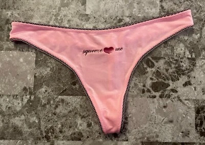 NUEVO CON ETIQUETAS BRAGAS VICTORIA'S SECRET SEXY LITTLE THINGS PEQUEÑAS ROSAS LISAS RARAS CUERDA EN V Foto 1 de 4
