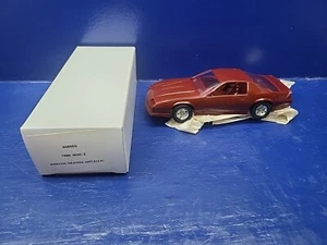 1988 CAMARO IROC-Z MEDIUM ORANGE METALLIC 6089EO PROMO MODEL CAR AMC / ERTL - Picture 1 of 2