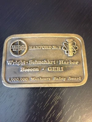 WBG Handord No. 2 hebillas de cinturón WFPSS 1.000.000 horas premio seguridad nuclear Foto 1 de 4