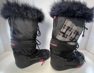 Stivali chalet vintage Y2K DC da donna taglia L US 8/9 UK 6/7 nero rosa pelliccia sintetica 301037 - Foto 1 di 12