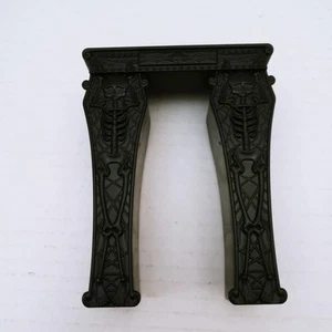 Monster High Doll Black Podium DJ Stand Deadluxe High School Replacement - Picture 1 of 6