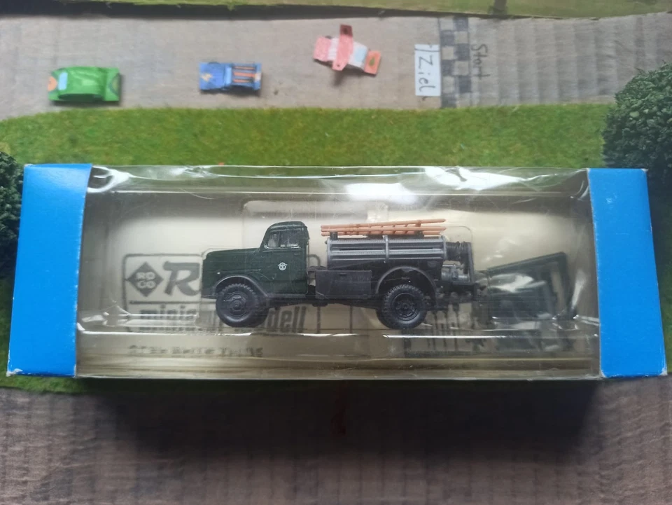 Roco 1317 Opel Blitz TLF 15 Feuerwehr LKW H0 Modellauto Oldtimer mit OVP - Bild 1 von 1