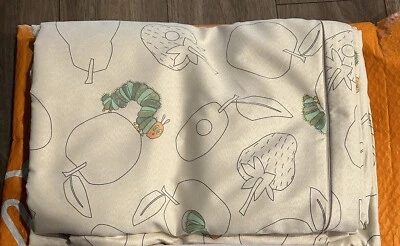 Nuevo juego de funda Nugget Comfort muy hambriento oruga Eric Carle’s en mano! Foto 1 de 2