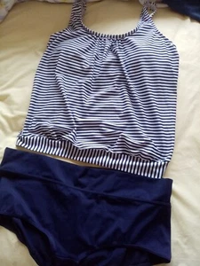 TANKINI SIZE 18 CUP A/C LIGHTLY PADDED BLUE WHITE STRIPE HIPSTER BRIEF - Picture 1 of 5