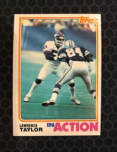 🏈 1982 Topps Footall #435 - Lawrence Taylor - IA In Action - RC - NY Giants 🏈 - Picture 1 of 2