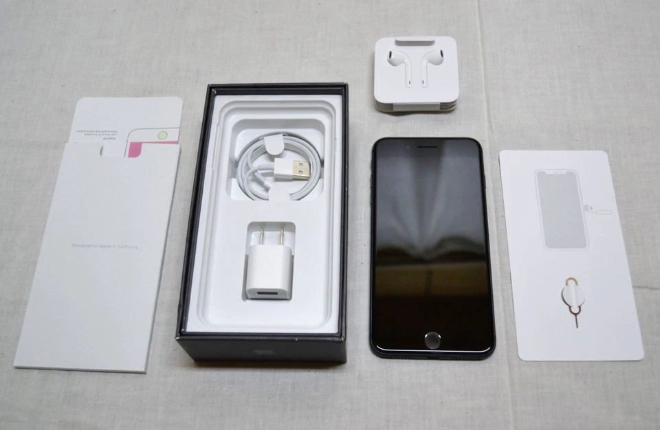 NEW iPhone 8 64GB Black Gold UNLOCKED VERIZON Straight Talk ATT Cricket TMOBILE - Image 1 of 1