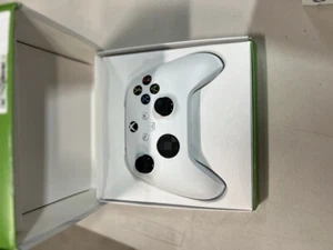 Microsoft Xbox Core Controller - Robot White SN221209 - Picture 1 of 2