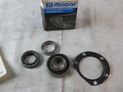 DODGE DIPLOMAT FIFTH AVENUE OUTER AXLE BEARING KIT MOPAR 3420091 1984-1989 - Image 1 of 4