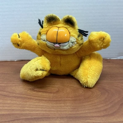 Garfield Vintage Plush Stuffed Animal By Dakin 1978 7in - Image 1 of 3