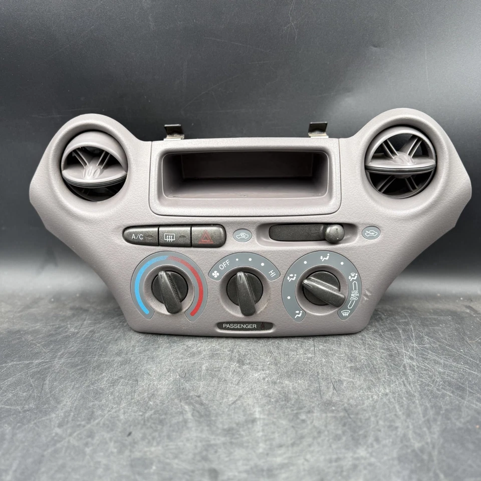 AC Heater Climate Temperature Control Unit & Bezel Fits: 2000-2005 Toyota ECHO - Изображение 1 из 4
