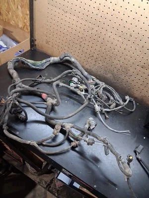 Dodge Ram 1500-3500 2005 fabricante de equipos originales 5,7 L bahía de motor Hemi arnés de cableado fabricante de equipos originales A105 Foto 1 de 4