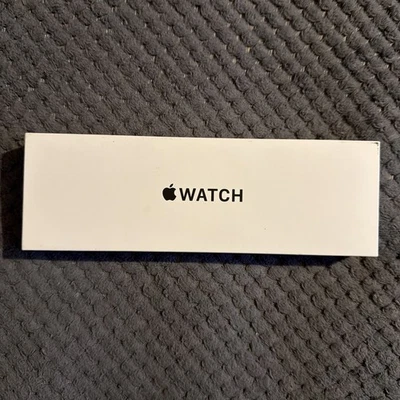 Apple Watch SE 2024 GPS 44mm Midnight Sport Band M/L MXEK3QA/A - Image 1 of 3