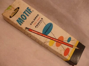 1 DOZEN VINTAGE WALLACE MOTIF COLORED PENCILS NO. 6019 GRAY USA - Picture 1 of 6