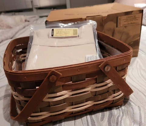 J.W. LONGABERGER HERITAGE SERIES BASKET w/SHELF BEIGE FABRIC LINER PROTECTOR-NWB Cover