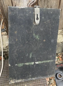 Land Rover Middle Seat Metal Cover Plate - Picture 1 of 2