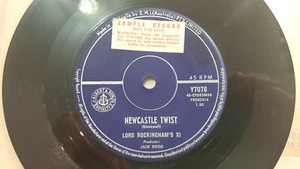 NEWCASTLE TWIST by LORD ROCKINGHAM'S XI RARE OZ PRESS DECCA 1962 PROMO - Picture 1 of 2