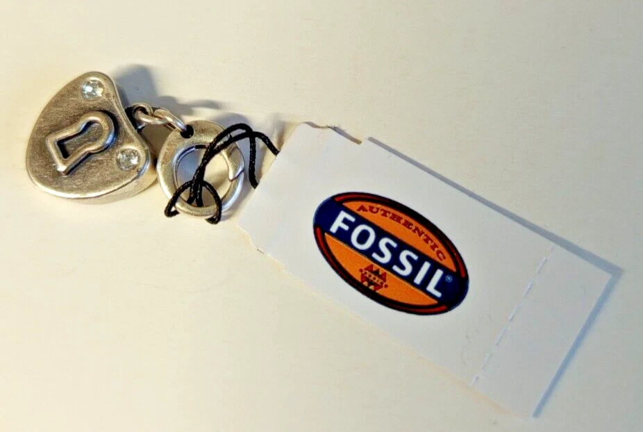 Fossil Anhänger Charms JF88012040 Herz Schlüsselloch Strass NEU OVP - Bild 1 von 4