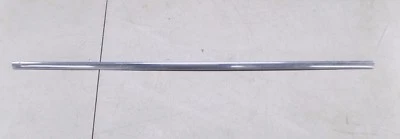 Chevrolet Biscayne 1958 sedán de 4 puertas LH cuarto trasero panel moldura 37" Foto 1 de 3