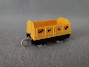 Thomas & Friends Diesel Yellow Screw Nut Cargo Car Only 2017 Gullane Mattel - Picture 1 of 8