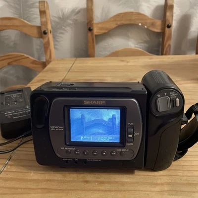 Sharp VL-E31H Viewcam Video 8 Camcorder with Battery - Please Read SPARES  - Image 1 of 4