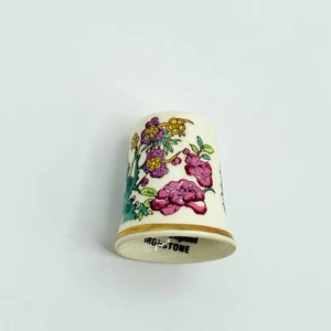 Dedal vintage 1980 Johnson Brothers Inglaterra Ironstone malva y flores amarillas - Imagen 1 de 9