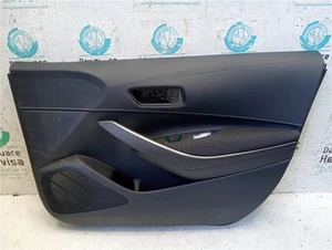 PORTIERBEKLEDING RECHTS VOOR Toyota Corolla (E21/EA1/EH1) 2023 6761102860 - Photo 1/4
