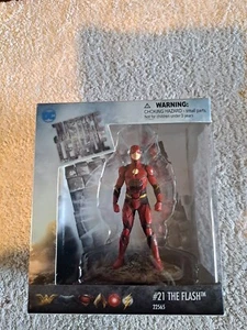 The Flash #21 Justice League DC Comics Figure Figurine 9cm | NEW/BOXED BNIB - Picture 1 of 6