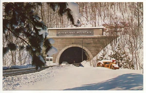 Cartolina cromata Kittatinny Mountain Tunnel Pennsylvania Turnpike PA pubblicata 1966 - Foto 1 di 12