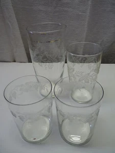 Bartlett Collins Clear Glasses with Embossed White Grape Design -Group of 4 - Picture 1 of 4
