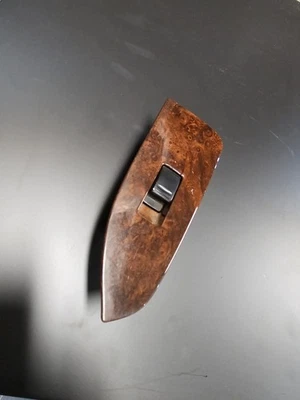 Toyota JZX100 Chaser Mark II RH RIGHT REAR Window Switch & Surround 96-01 - Image 1 of 2