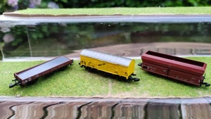 Märklin Spur Z 8630 Selbstentladewagen + 8610 Niderbordwagen + 8606 Bananenwagen - Picture 1 of 3