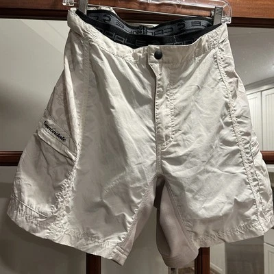 PANTALONES CORTOS DE BICICLETA DE MONTAÑA CANNONDALE SM PARA MUJER CON INSERTO DE COMPRESIÓN EXTRAÍBLE Foto 1 de 4