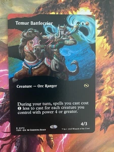 Temur Battlecrier (Borderless) Tarkir: Dragonstorm Regular - Bild 1 von 1