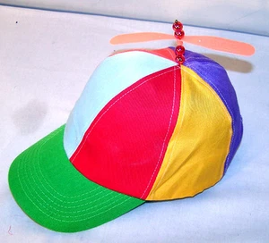 KIDS PROPELLER HELICOPTER NOVELTY HATS joke funny gag child copter spinning hat - Picture 1 of 1
