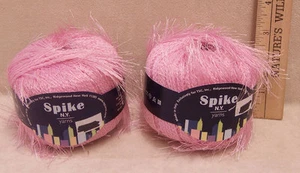 2 NUEVAS Bolas Skeins Spike NY Hilos Pestañas Rosa 100% Poliéster - Imagen 1 de 2