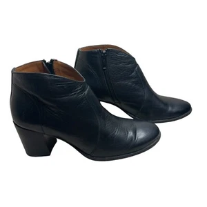 Frye Black Leather Heel Ankle Boots Women’s 7.5 Side Zip Closet Staple Western - Picture 1 of 9