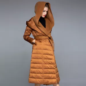Giacche Moda Donna Bianco Anatra Giù Lungo Tampone Con Cappuccio Cintura Cappotto Invernale - Foto 1 di 13