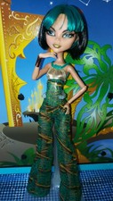 Monster High doll Cleo de Nile Skull Shores Mattel Like New SEE PHOTO