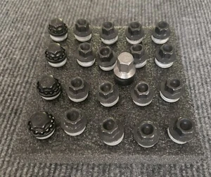 Mercedes Benz W167 GLE63 AMG Wheel Lug Nuts (16) & Wheel Locks (4) 2021 - 2022 - Picture 1 of 5