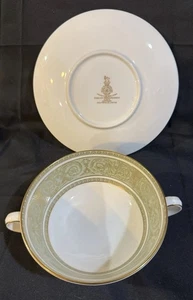 Royal Doulton English Renaissance Doppelgriff Creme Suppenschüssel Untertasse Neu - Bild 1 von 4