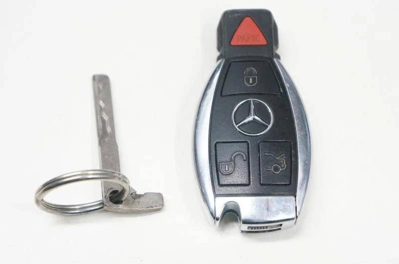 Mercedes-Benz E250 2010-2018 control remoto de entrada sin llave Iyzdc07 OEM 4 botones Foto 1 de 4