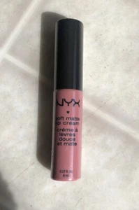 NEW NYX Cosmetics Lip Cream SEALED FREE US SHIPPING SMLC06 ISTANBUL Soft Matte - Picture 1 of 3