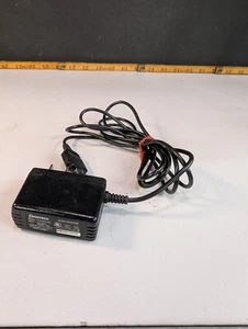 Pantech AC Wall Power Charger - AC/DC Adapter - Picture 1 of 2