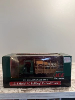 ERTL 1918 Mack AC Bulldog camión plataforma Ace hardware 1:33 diecast banco de monedas Foto 1 de 4