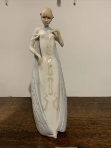 Royal Doulton Reflections HN3046 DEBUT - Imagen 1 de 7