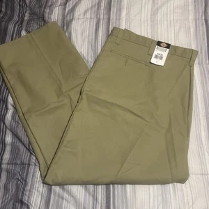 NEW Dickies Men's LP812 Original Fit Khaki Work Pants 52X32 NWT Big & Tall Tan - Picture 1 of 6