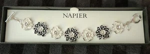 Pulsera NAPIER Mujer 7" Astilla y Negra Floral NUEVA EN CAJA - Imagen 1 de 4
